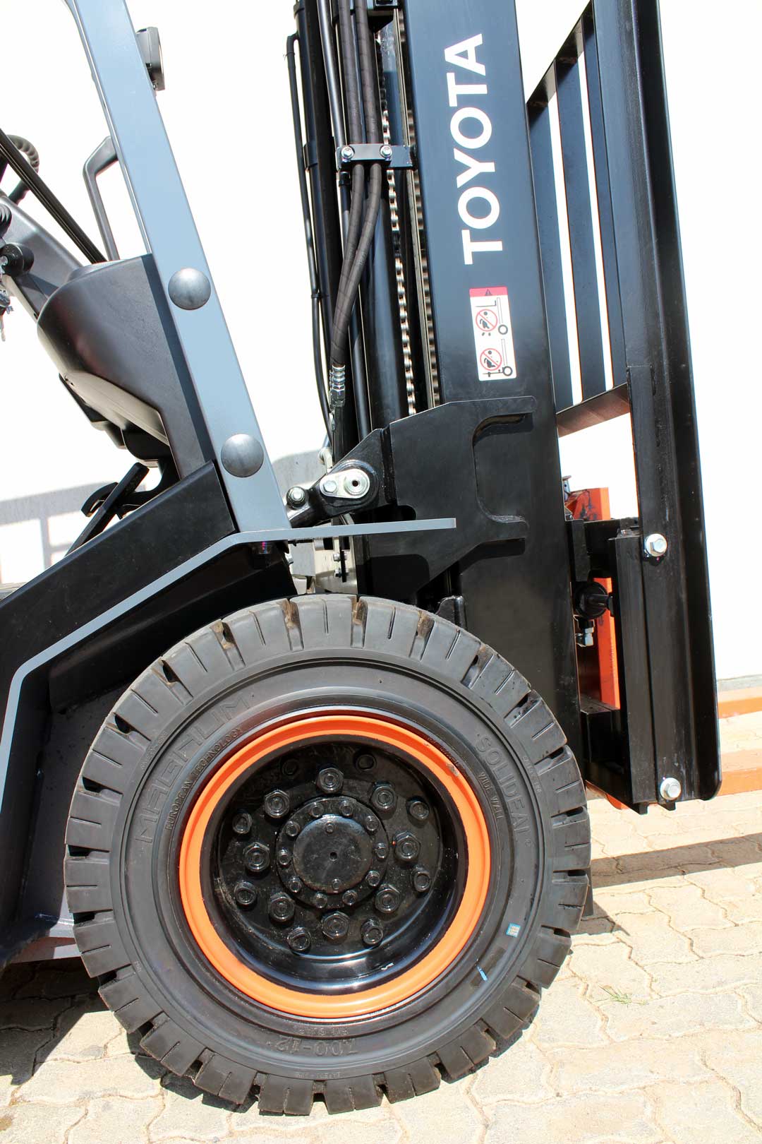 Forklift-Tyres-Image-3